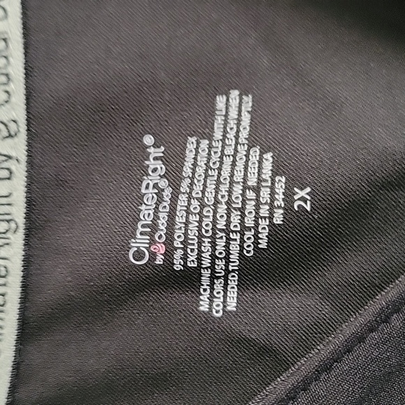 Climate Right By Cuddl Duds Women's Scrub Top - Picture 5 of 10